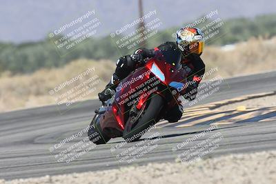 media/Oct-13-2025-Moto Forza (Mon) [[a66d839500]]/3-B Group/Session 3 (Turn 16)/